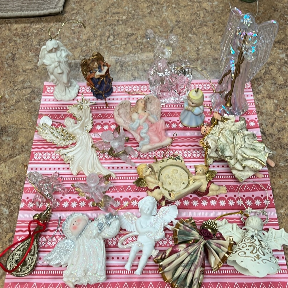 Lot of 18 angel ornaments